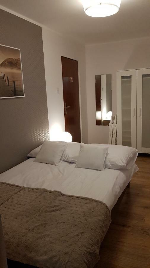 Pokoje Goscinne Venezia Czaplinek Ngoại thất bức ảnh